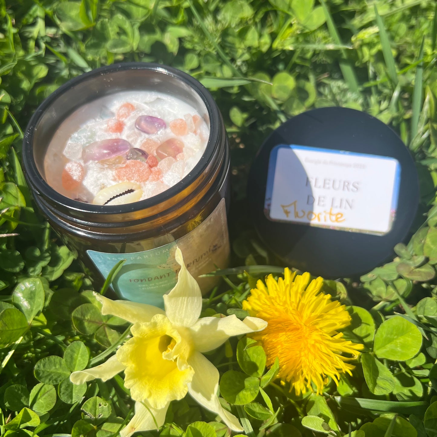 Fondant parfumé – Fleur de Lin – Pierres & coquillage – Chantilly artisanale