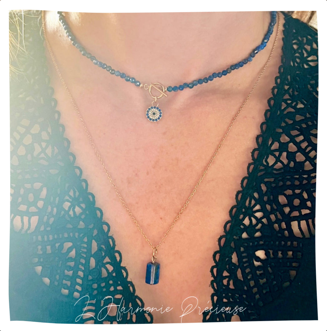 ~Éclaireuse ~Collier Amulette – Lapis Lazuli – Plaqué or 18k – Nellie Bly