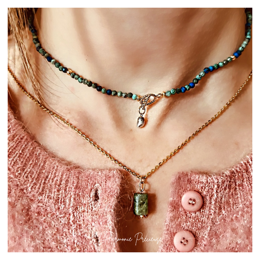 ÉLOQUENCE – Collier court Azurite Malachite & Keshi de Tahiti – Plaqué or 18k – 40-43 cm